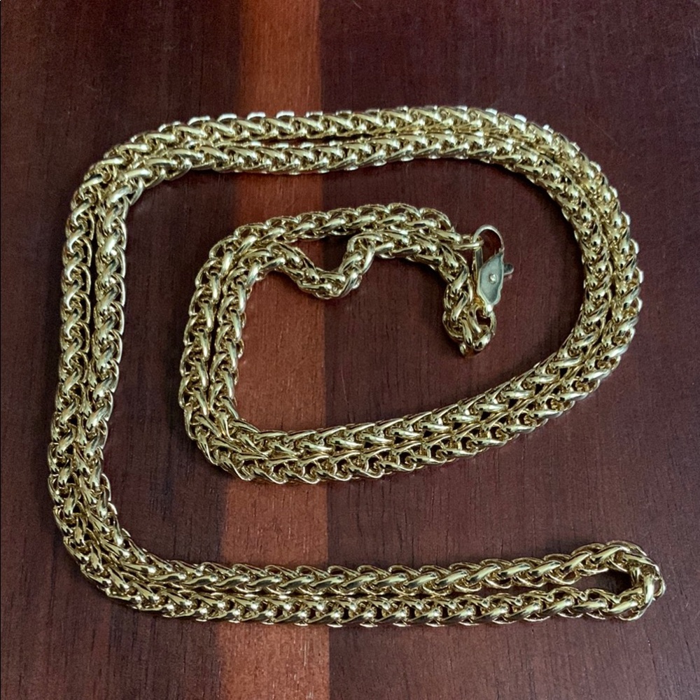 Gold tone necklace